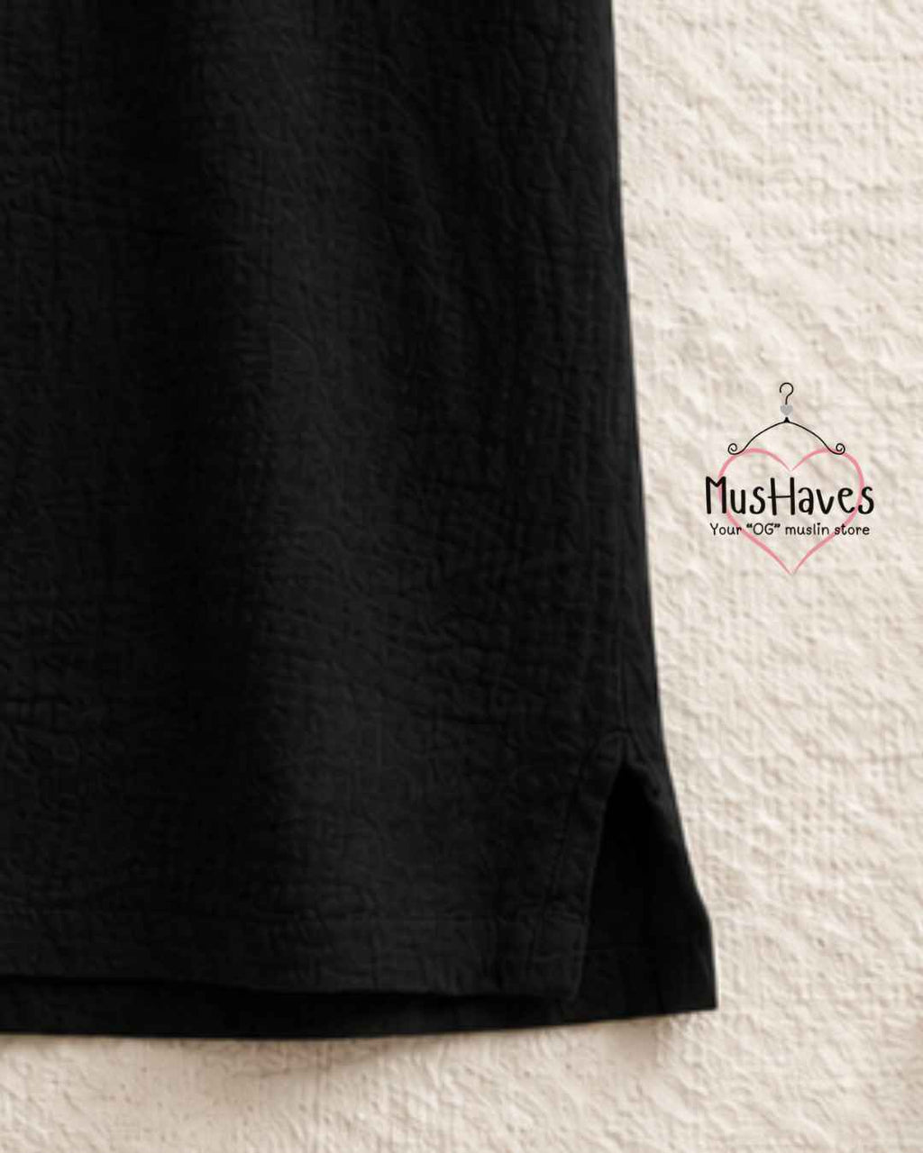 Classic Muslin Henley – Charcoal Black