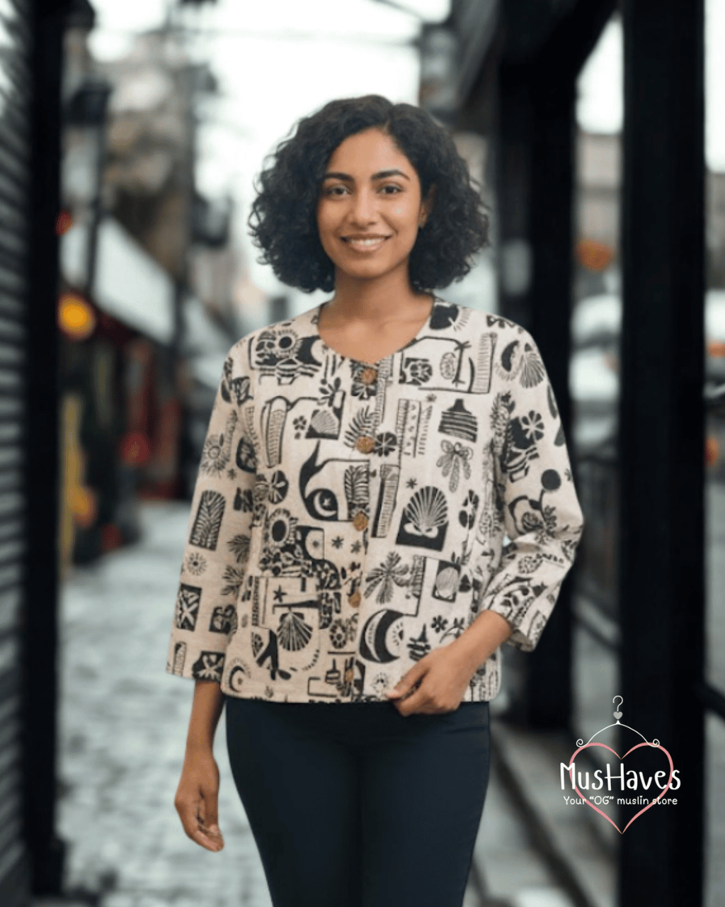 Premium Muslin Jacket | Women | 100% Organic Cotton | Mulmul | 4-Layer | 6-Layers | Reversible | Round Neck | 10°C to 25°C | BnW Block Print + White